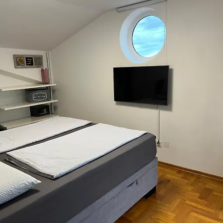 Maj Premium 4 Sterne - Neu Renoviert Poreč