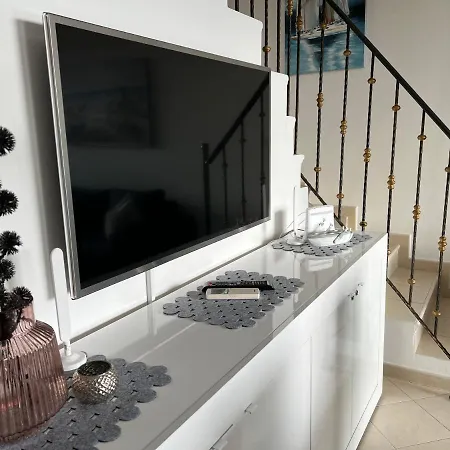 Maj Premium 4 Sterne - Neu Renoviert Poreč