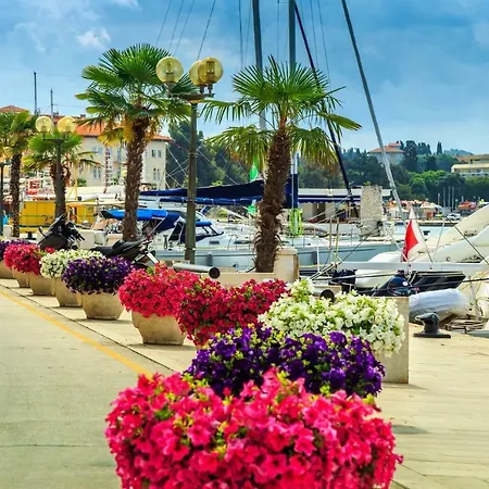 Appartamento Maj Premium 4 Sterne - Neu Renoviert Porec