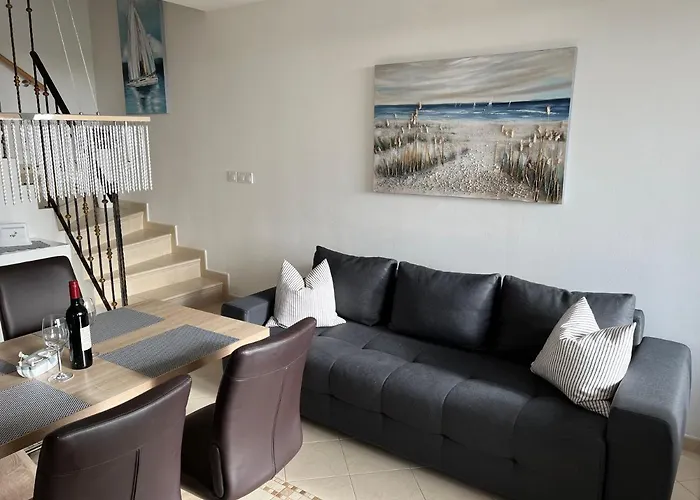 Lejlighed Maj Premium 4 Sterne - Neu Renoviert *