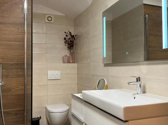 Maj Premium 4 Sterne - Neu Renoviert Appartamento *