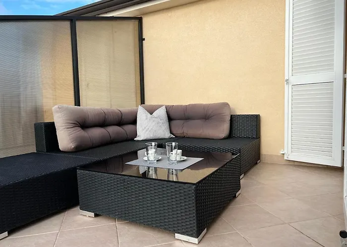 Lejlighed Maj Premium 4 Sterne - Neu Renoviert Poreč
